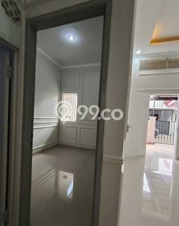 Hunian Nyaman Asri 3 KT Siap Huni di BSD Tangerang Hunian Nyaman Asri 3 KT Siap Huni di BSD Tangerang