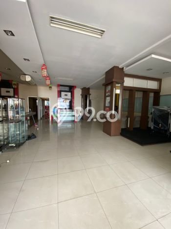Ruko Disewa di Jakarta Barat dengan LB 67m2 Area Komersial Ramai Ruko Disewa di Jakarta Barat dengan LB 67m2 Area Komersial Ramai