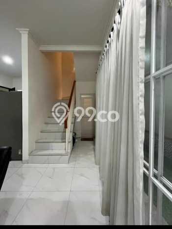 Hunian Cantik Minimalis Lb 200m2 di Jagakarsa, Jakarta Selatan Hunian Cantik Minimalis Lb 200m2 di Jagakarsa, Jakarta Selatan