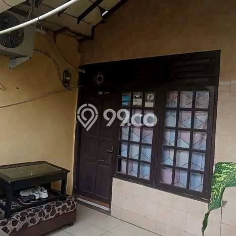 Aset Investasi! Rumah Kost Dijual di Jagakarsa, Jakarta Selatan, 7 KT, 7 KM, Luas 300m2 Aset Investasi! Rumah Kost Dijual di Jagakarsa, Jakarta Selatan, 7 KT, 7 KM, Luas 300m2