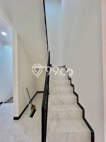 Hunian Cantik Modern Lb 140m2 di Jagakarsa, Jakarta Selatan Hunian Cantik Modern Lb 140m2 di Jagakarsa, Jakarta Selatan