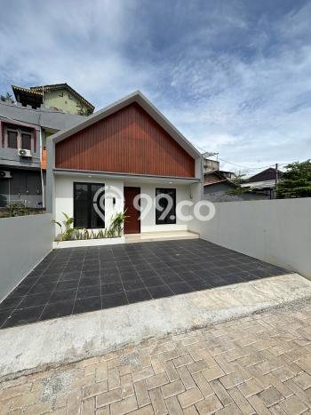 Jual Rumah Minimalis Bagus Punya 2 KT di Jagakarsa Jakarta Selatan SHM Jual Rumah Minimalis Bagus Punya 2 KT di Jagakarsa Jakarta Selatan SHM