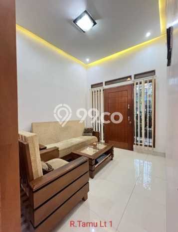 Dijual Hunian Rumah Terawat 4 KT di Tanjung Barat, Jakarta Selatan Dijual Hunian Rumah Terawat 4 KT di Tanjung Barat, Jakarta Selatan