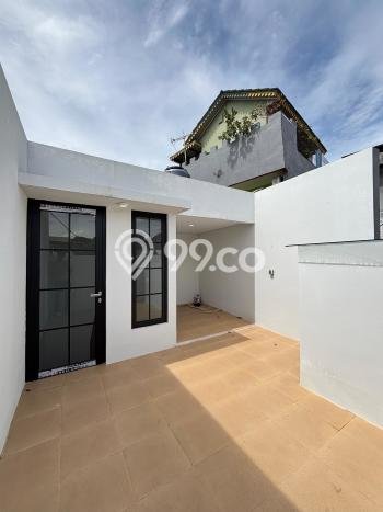 Jual Rumah Minimalis Bagus Punya 2 KT di Jagakarsa Jakarta Selatan SHM Jual Rumah Minimalis Bagus Punya 2 KT di Jagakarsa Jakarta Selatan SHM