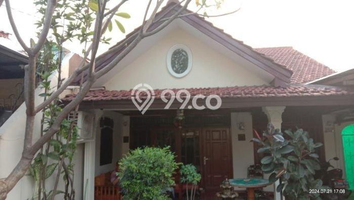 For Sale! Luxury House LT 280m2 Desain Elegan di Condet For Sale! Luxury House LT 280m2 Desain Elegan di Condet