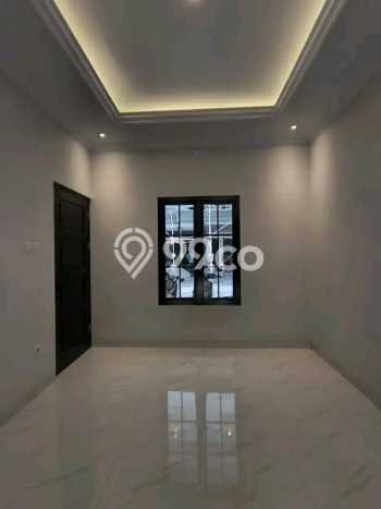 Dijual Rumah 4 Kamar Lokasi Ideal Bagus dan Strategis di Jagakarsa Dijual Rumah 4 Kamar Lokasi Ideal Bagus dan Strategis di Jagakarsa