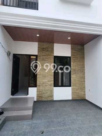 Rumah Strategis Minimalis Lb 100m2 di Jagakarsa, Jakarta Selatan Rumah Strategis Minimalis Lb 100m2 di Jagakarsa, Jakarta Selatan