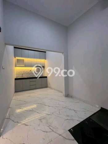 Rumah Luas Asri 3 KT Siap Pakai di Tanjung Barat Jakarta Selatan Rumah Luas Asri 3 KT Siap Pakai di Tanjung Barat Jakarta Selatan