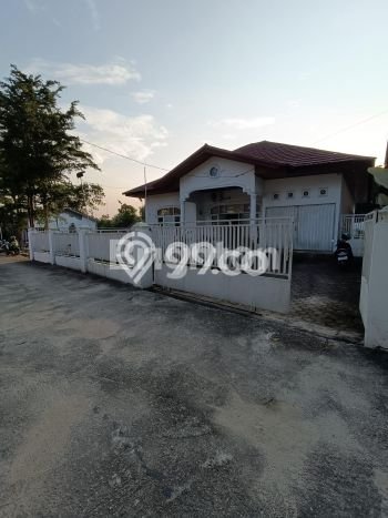 Jual Rumah Strategis Bagus Punya 4 KT di Tenayan Raya Pekanbaru SHM Jual Rumah Strategis Bagus Punya 4 KT di Tenayan Raya Pekanbaru SHM