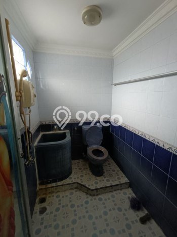 For Sale Hunian Rumah Terawat 6 Kamar di Lima Puluh, Pekanbaru For Sale Hunian Rumah Terawat 6 Kamar di Lima Puluh, Pekanbaru