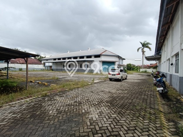 Disewakan Gudang di Marpoyan Damai Pekanbaru LT 4000m2, LB 2000m2 Disewakan Gudang di Marpoyan Damai Pekanbaru LT 4000m2, LB 2000m2