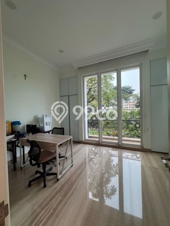 Rumah Elit LB 800m2 Siap Huni Desain Elegan di Pegangsaan, Jakarta Utara Rumah Elit LB 800m2 Siap Huni Desain Elegan di Pegangsaan, Jakarta Utara