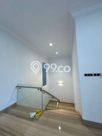Rumah Elit LB 800m2 Siap Huni Desain Elegan di Pegangsaan, Jakarta Utara Rumah Elit LB 800m2 Siap Huni Desain Elegan di Pegangsaan, Jakarta Utara