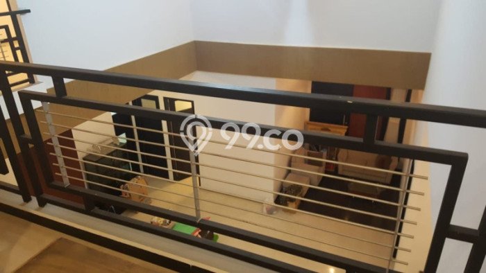 Dijual Hunian Mewah dengan Fasilitas Sekitar Lengkap di Wonocolo, Surabaya Dijual Hunian Mewah dengan Fasilitas Sekitar Lengkap di Wonocolo, Surabaya