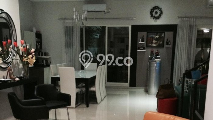 Siap Huni Hunian Elit 4 Kamar di Lakarsantri Dekat ke Mana Pun Siap Huni Hunian Elit 4 Kamar di Lakarsantri Dekat ke Mana Pun