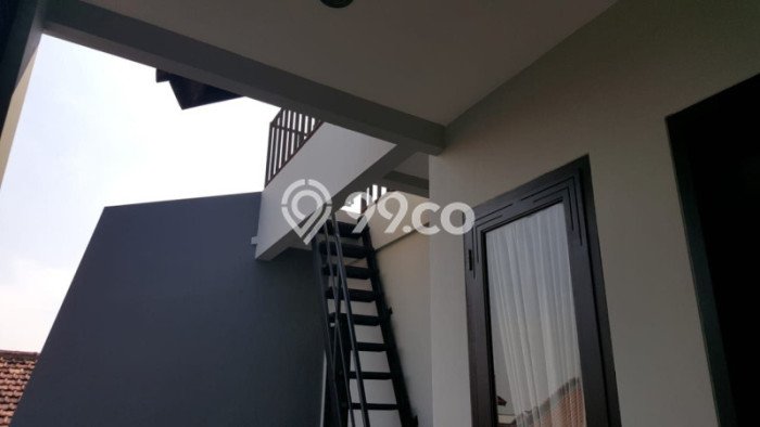 Dijual Hunian Mewah dengan Fasilitas Sekitar Lengkap di Wonocolo, Surabaya Dijual Hunian Mewah dengan Fasilitas Sekitar Lengkap di Wonocolo, Surabaya