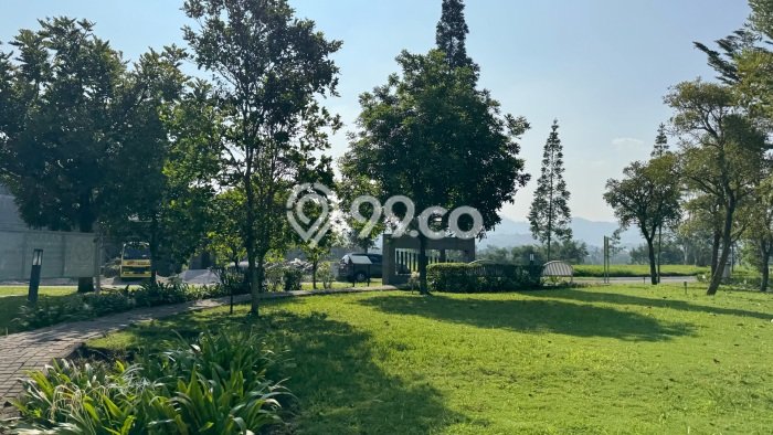Rumah Luxury Modern Tanpa Renovasi di Kota Baru Parahyangan Bandung Rumah Luxury Modern Tanpa Renovasi di Kota Baru Parahyangan Bandung