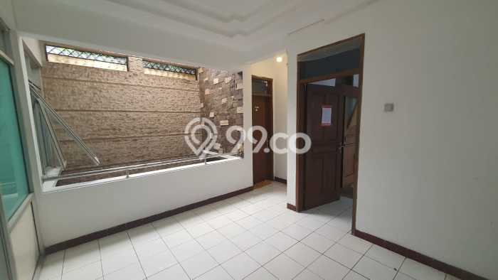 Disewakan Cepat Rumah Kondisi Baik di Kawasan Batununggal, Bandung Disewakan Cepat Rumah Kondisi Baik di Kawasan Batununggal, Bandung