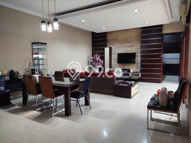 Dijual Rumah Luas Megah Dengan View Eksklusif di Singgasana, Bandung Dijual Rumah Luas Megah Dengan View Eksklusif di Singgasana, Bandung