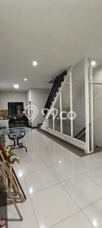 Area Strategis! Disewakan Ruko Lokasi Medan Area, Medan Cocok untuk Bisnis Area Strategis! Disewakan Ruko Lokasi Medan Area, Medan Cocok untuk Bisnis