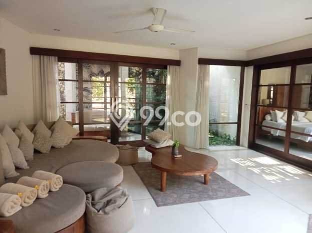 Rumah Kontrakan Badung LT 400m2 LB 300m2 Area Seminyak Rumah Kontrakan Badung LT 400m2 LB 300m2 Area Seminyak