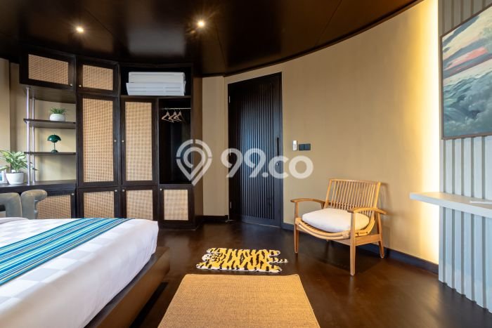 INVESTASI TEPAT! Rumah area Pererenan, Luas 100m2m² Bangunan 280m2m² INVESTASI TEPAT! Rumah area Pererenan, Luas 100m2m² Bangunan 280m2m²