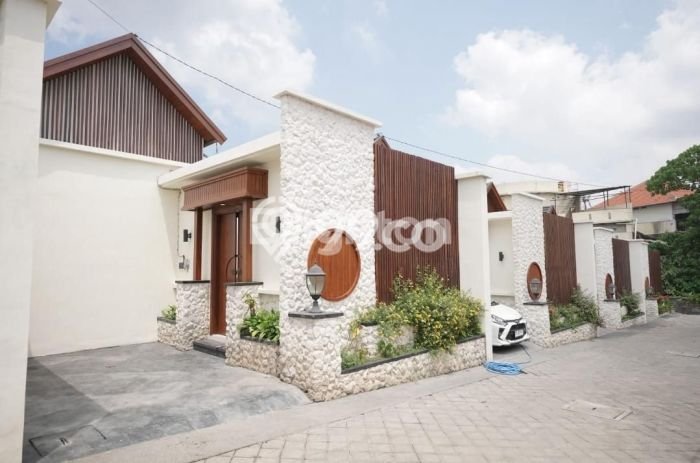 Ready to Use! Luxury House LT 134m2 Desain Modern di Tibubeneng Ready to Use! Luxury House LT 134m2 Desain Modern di Tibubeneng