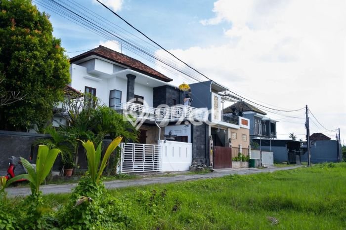 Rumah sewa siap huni 3 Kamar Tidur di Kapal, Badung Rumah sewa siap huni 3 Kamar Tidur di Kapal, Badung