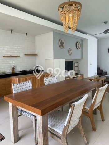 Disewakan! Rumah 2 Kamar Tidur &
2 Kamar Mandi di Umalas, Badung Disewakan! Rumah 2 Kamar Tidur &
2 Kamar Mandi di Umalas, Badung