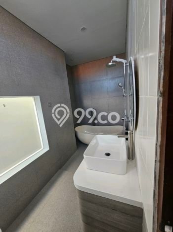 Rumah Elit LB 180m2 Siap Pakai Desain Elegan di Pedungan, Denpasar Rumah Elit LB 180m2 Siap Pakai Desain Elegan di Pedungan, Denpasar