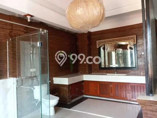 Rumah Elit LB 200m2 Siap Huni Desain Elegan di Peliatan, Gianyar Rumah Elit LB 200m2 Siap Huni Desain Elegan di Peliatan, Gianyar