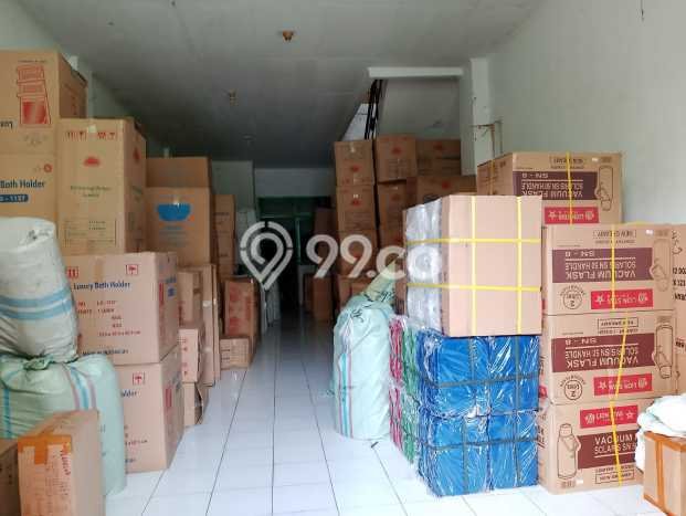Ruko Dijual di Tangerang LT 72m2 & LB 144m2 Lokasi Terbaik! Ruko Dijual di Tangerang LT 72m2 & LB 144m2 Lokasi Terbaik!