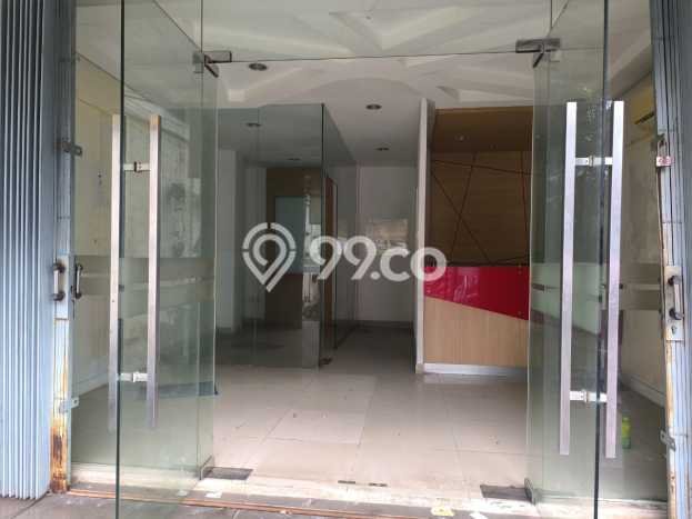 Ruko Area Strategis Kawasan Pejaten, Luas 400m², Akses Strategis Ruko Area Strategis Kawasan Pejaten, Luas 400m², Akses Strategis