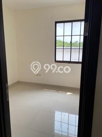 Disewakan! Rumah 2 Kamar Tidur &
2 Kamar Mandi di Green Lake City, Jakarta Barat Disewakan! Rumah 2 Kamar Tidur &
2 Kamar Mandi di Green Lake City, Jakarta Barat
