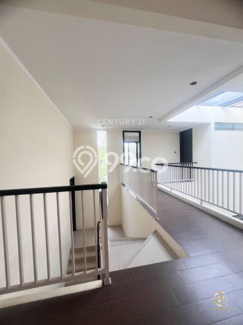 Jual Rumah Luas Elegan Dengan View Eksklusif di Bintaro, Tangerang Selatan Jual Rumah Luas Elegan Dengan View Eksklusif di Bintaro, Tangerang Selatan