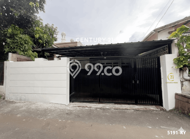 Jual Rumah Favorit Siap Huni LB 180m2 di Ciputat, Tangerang Selatan Jual Rumah Favorit Siap Huni LB 180m2 di Ciputat, Tangerang Selatan