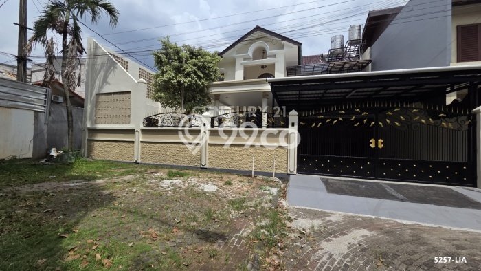 Dijual Rumah Mewah Megah Dengan View Eksklusif di Sektor 3 - Bintaro, Tangerang Selatan Dijual Rumah Mewah Megah Dengan View Eksklusif di Sektor 3 - Bintaro, Tangerang Selatan