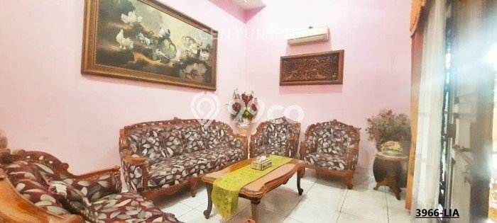 Rumah Elit LB 210m2 Siap Huni Desain Elegan di Meruya, Jakarta Barat Rumah Elit LB 210m2 Siap Huni Desain Elegan di Meruya, Jakarta Barat