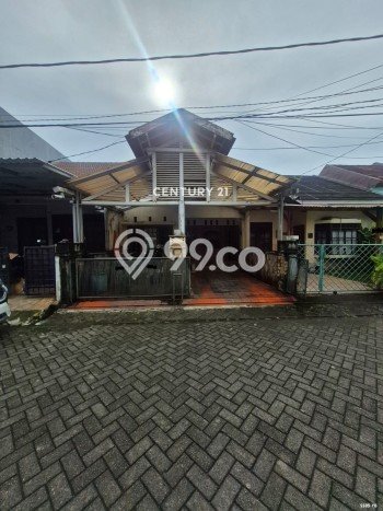 Dijual Hunian Rumah Terawat 3 KT di Sektor 4 - Bintaro, Jakarta Selatan Dijual Hunian Rumah Terawat 3 KT di Sektor 4 - Bintaro, Jakarta Selatan