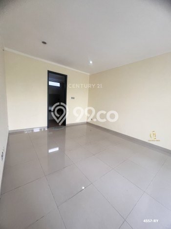 Jual Rumah Luas Elegan Dengan View Eksklusif di Bintaro, Tangerang Selatan Jual Rumah Luas Elegan Dengan View Eksklusif di Bintaro, Tangerang Selatan