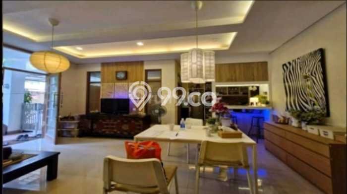 For Sale Rumah Elit Exclusive di Ciputat Timur, Tangerang Selatan For Sale Rumah Elit Exclusive di Ciputat Timur, Tangerang Selatan