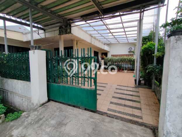Rumah Strategis Modern Lb 180m2 di Pamulang, Tangerang Selatan Rumah Strategis Modern Lb 180m2 di Pamulang, Tangerang Selatan