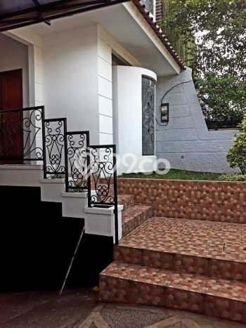 Rumah Elit LB 438m2 Siap Pakai Desain Elegan di Pondok Indah, Jakarta Selatan Rumah Elit LB 438m2 Siap Pakai Desain Elegan di Pondok Indah, Jakarta Selatan