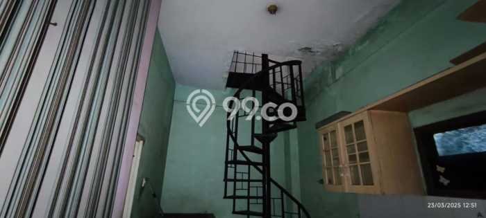Unit Ruko Dijual di Malang LT 125m2 & LB 300m2 Unit Ruko Dijual di Malang LT 125m2 & LB 300m2