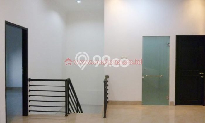 Jarang Ada! Rumah Kontrakan 4 Kamar Nyaman Siap Huni Muara Karang Jarang Ada! Rumah Kontrakan 4 Kamar Nyaman Siap Huni Muara Karang