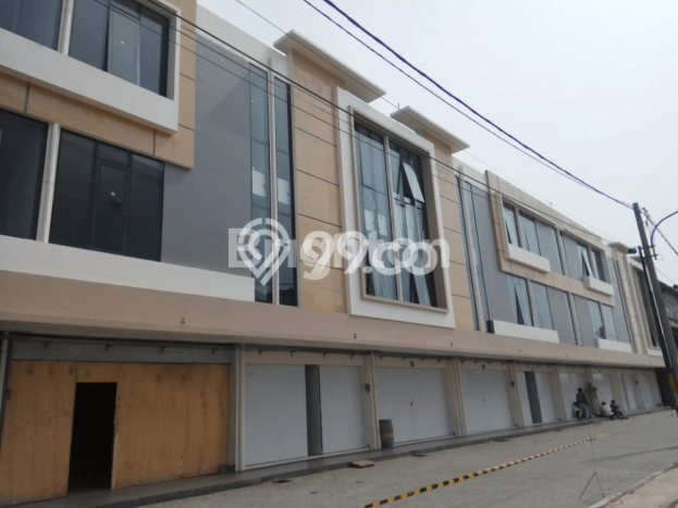 LOKASI PREMIUM! Ruko Kawasan , Luas 210m2m², Jalan Utama, Area Bisnis LOKASI PREMIUM! Ruko Kawasan , Luas 210m2m², Jalan Utama, Area Bisnis