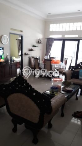 Rumah Bagus di Cimahi Utara, Cimahi, LT 340m2m², Luas Bangunan 320m2m² Rumah Bagus di Cimahi Utara, Cimahi, LT 340m2m², Luas Bangunan 320m2m²