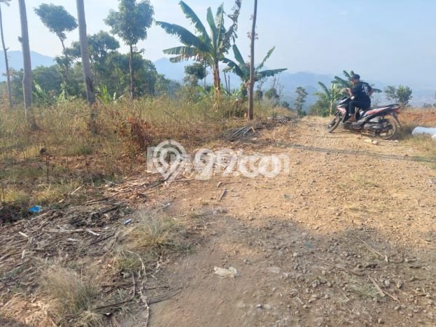 LOKASI STRATEGIS! Tanah di Soreang, Luas 1494m2m², Area Asri, Cocok untuk Hunian LOKASI STRATEGIS! Tanah di Soreang, Luas 1494m2m², Area Asri, Cocok untuk Hunian