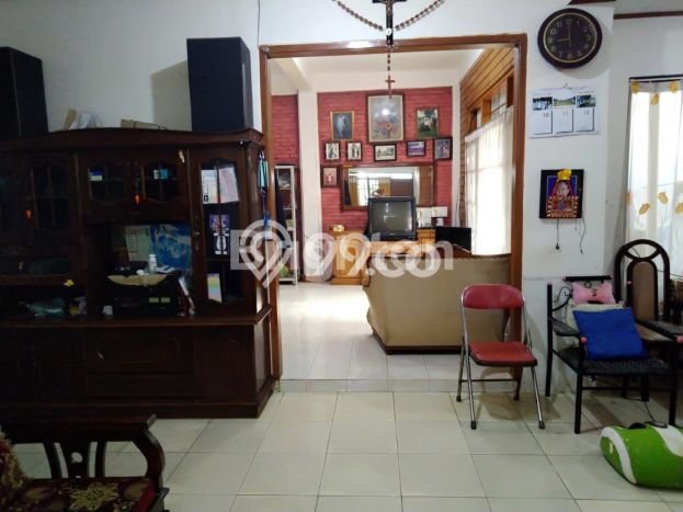 HARGA SPESIAL! Rumah Modern di , Bandung, Luas 180m2m² LB 200m2m² Bisa Nego! HARGA SPESIAL! Rumah Modern di , Bandung, Luas 180m2m² LB 200m2m² Bisa Nego!