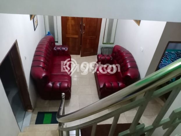 Rumah Strategis area Cimahi Utara, Cimahi, LT 77m2m² LB 154m2m² - HARGA NEGO! Rumah Strategis area Cimahi Utara, Cimahi, LT 77m2m² LB 154m2m² - HARGA NEGO!